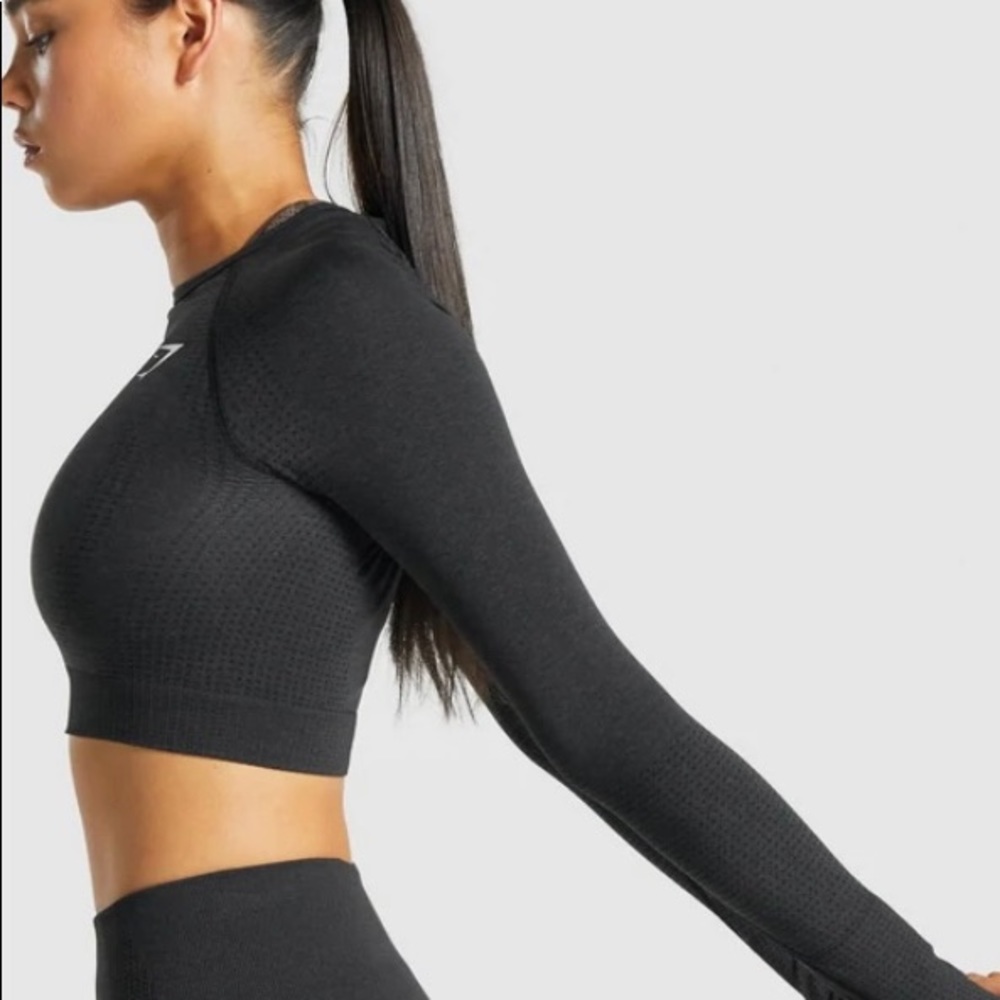 This long sleeve is from Gymshark, popular on their website!